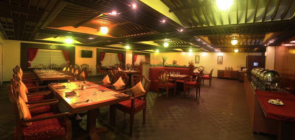 Hotel Grand International Rāipur Exterior foto