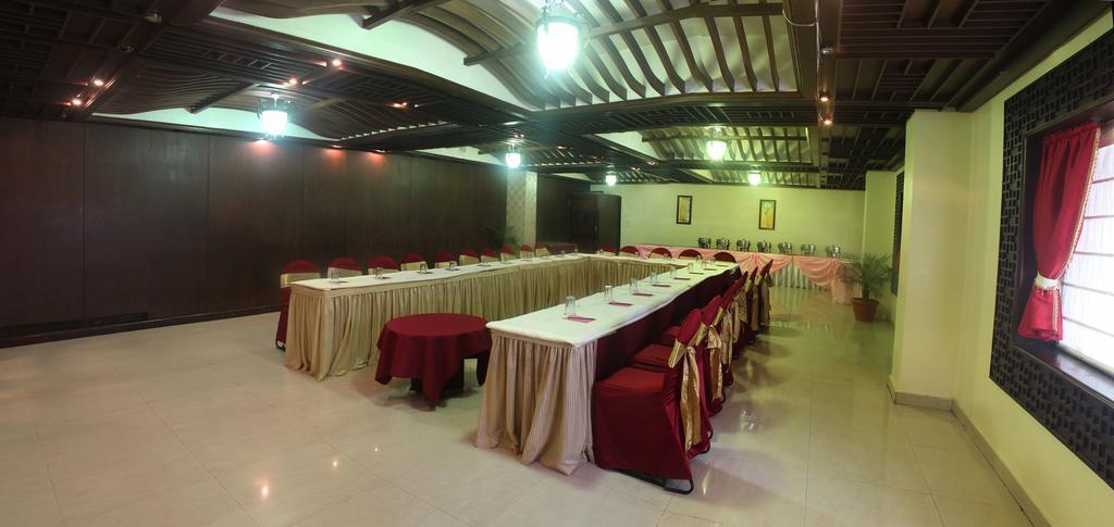 Hotel Grand International Rāipur Exterior foto