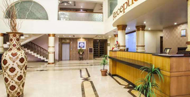Hotel Grand International Rāipur Exterior foto
