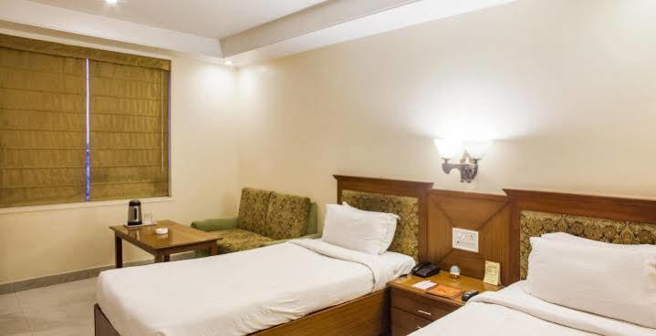 Hotel Grand International Rāipur Exterior foto